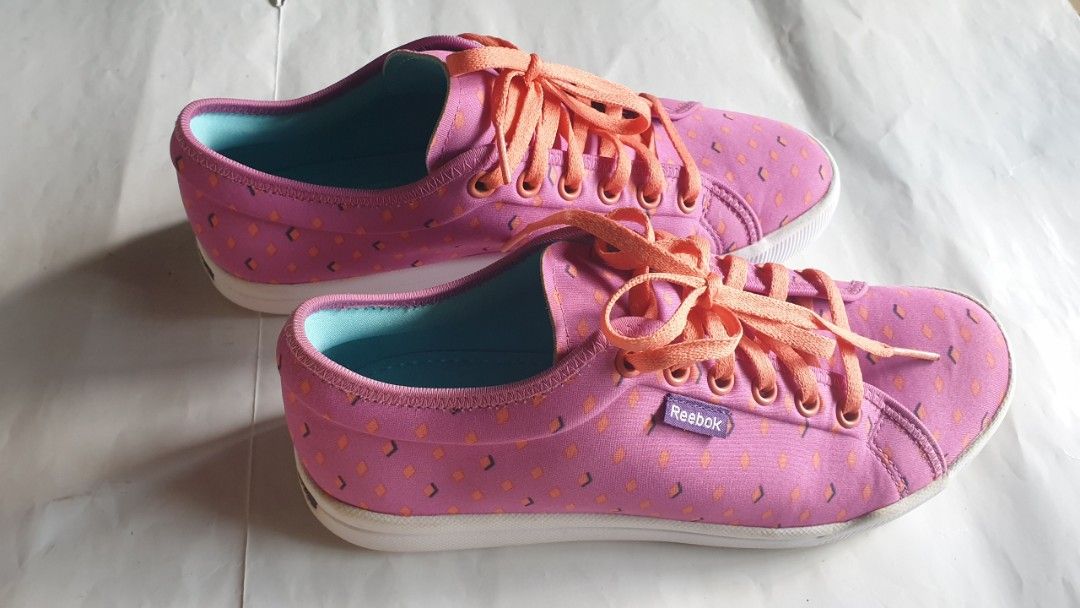 Red reebok shop shoes womens