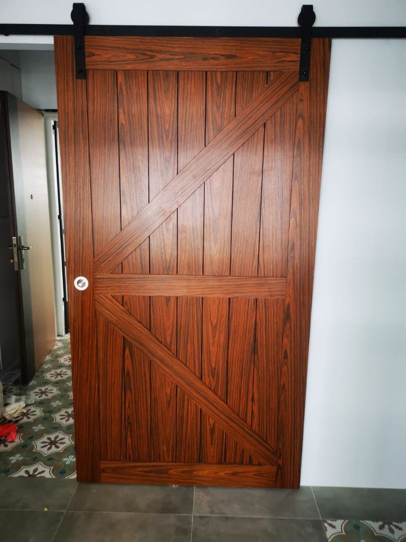 Revarnishing / wooden door / timber frame / timber surface/Sanding