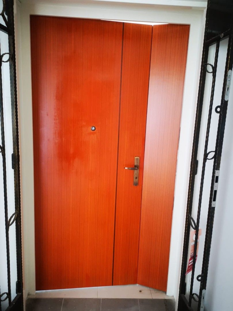 Revarnishing / wooden door / timber frame / timber surface/Sanding