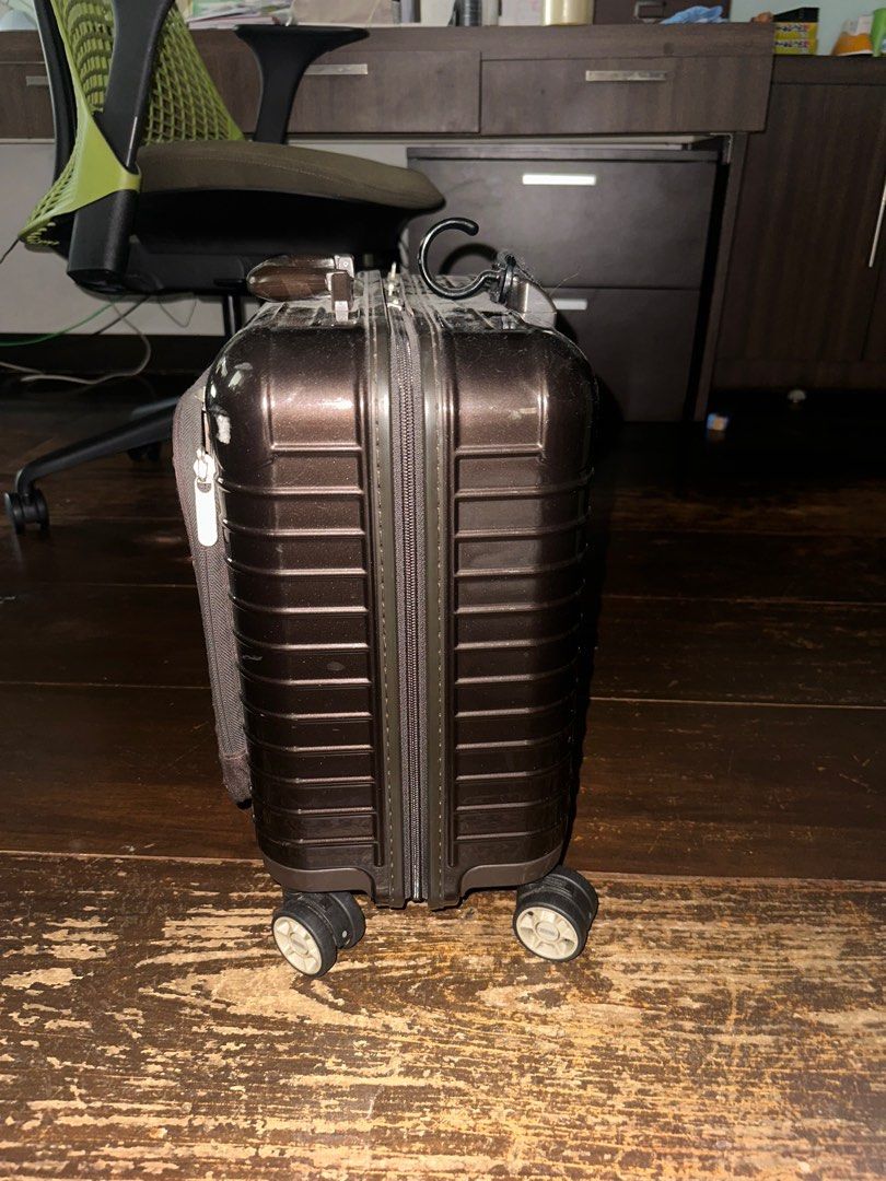 Rimowa sale essential salsa