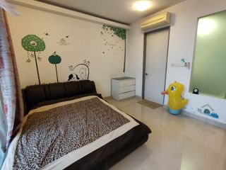 (Category: ) located in . Submitted by jayloon (Listing ID 1263498225, Image 1). Description: .