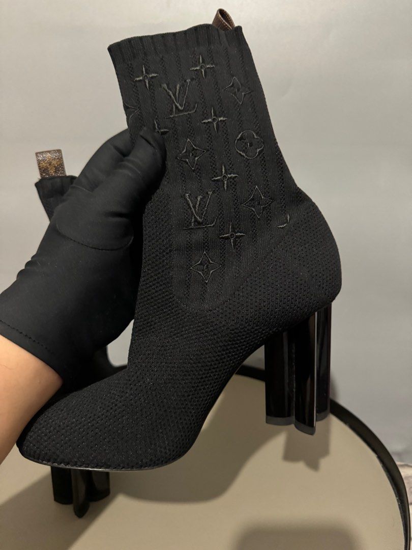 Authentic Louis-Vuitton silhouette ankle boots 