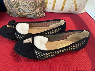 (Category: ) located in . Submitted by ilovesoldes (Listing ID 1263414064, Image 1). Description: .
