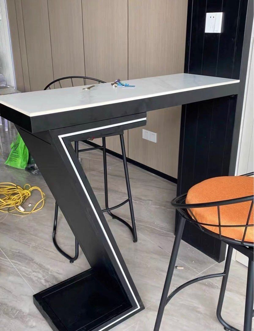 SEREU Modern LED Bar Table