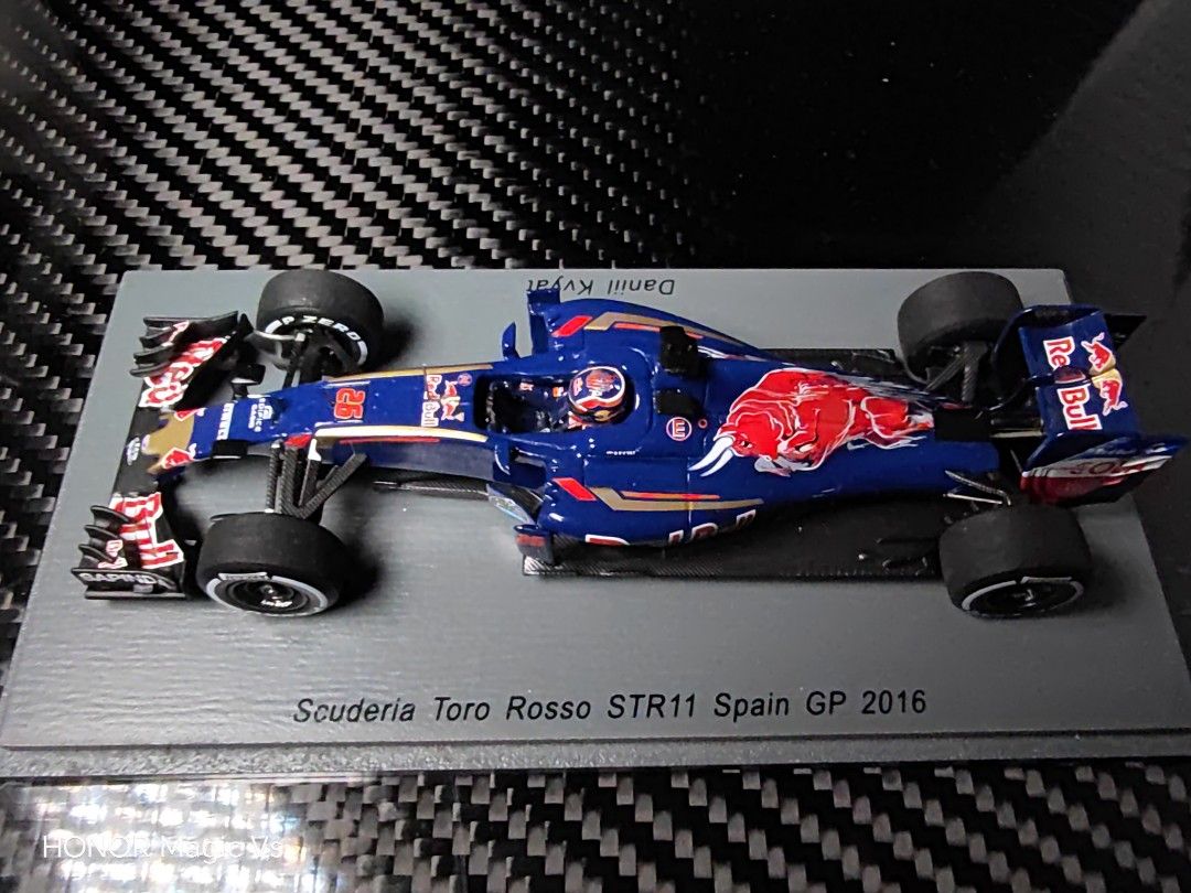 Spark F1 ~ S5020 - 1:43 SCUDERIA TORO ROSSO STR11 NO.26 SPAIN GP