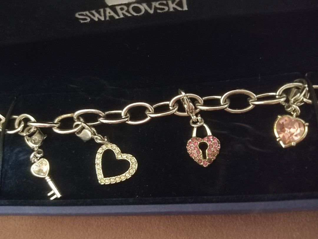 Swarovski crystal heart hot sale charm bracelet