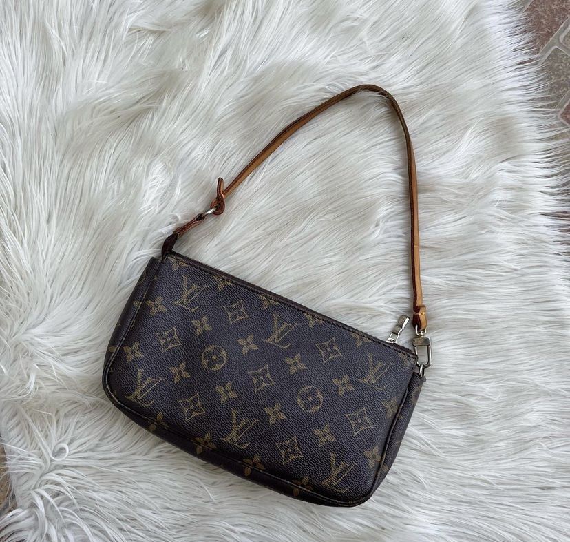 Louis Vuitton felice pochette, Barang Mewah, Tas & Dompet di Carousell