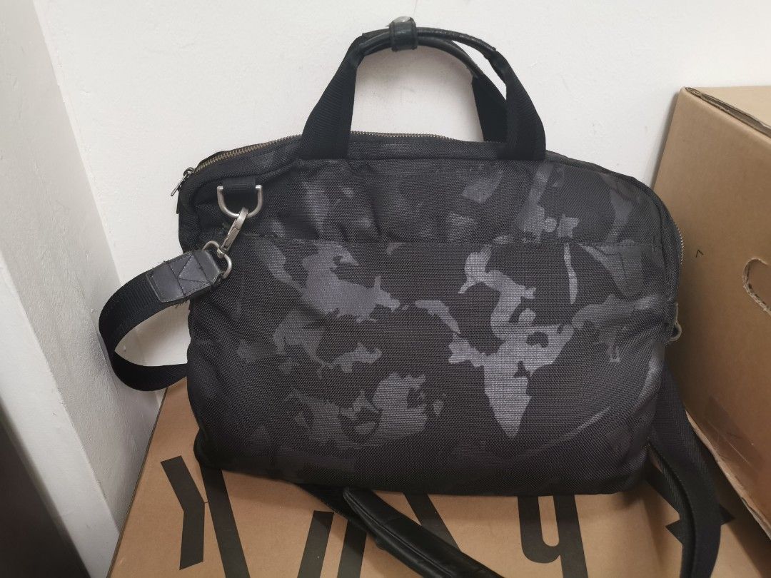 Tumi acer 2025 slim nylon brief