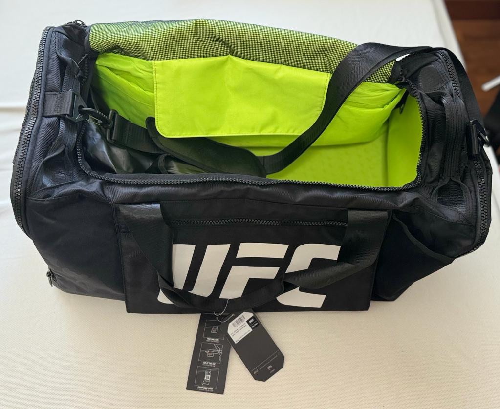 UFC AUTHENTIC FIGHT WEEK BLACK/WHITE VENUM BAG, Men's Fashion, Bags
