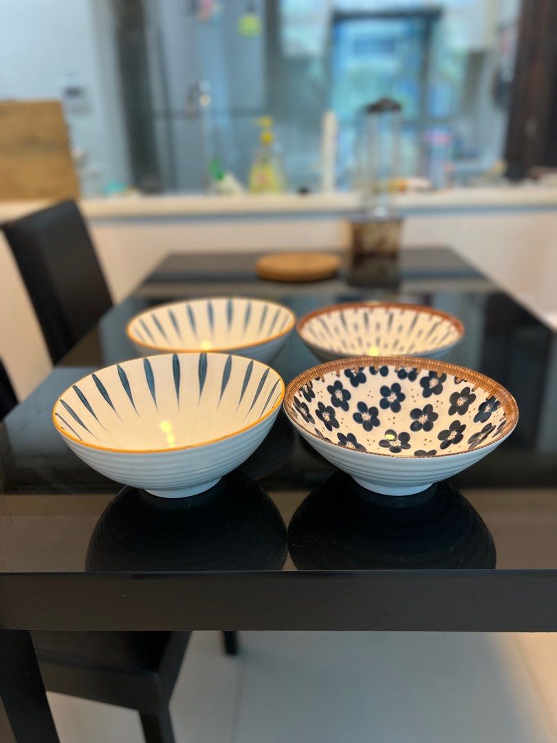 Microwave serving top bowls