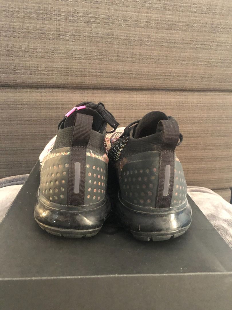 USED Nike Vapormax 2 Multi-color (Category: Sneakers) located in Muntinlupa City. Submitted by SFP33 (Listing ID 1263405792, Image 3). Description: No box Used Size 10 US Mens Negotiable (just offer) Pls message for more pics Shipping c/o buyer MOP: Gcash/Unionbank .