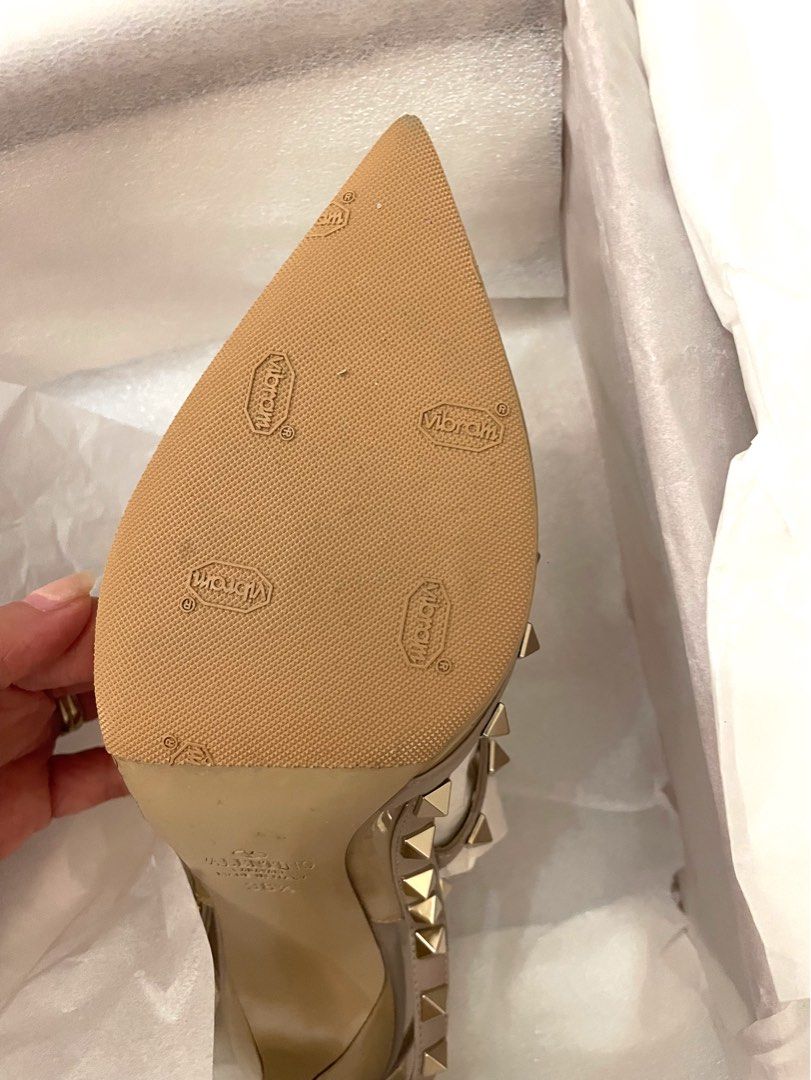 Valentino outlet stud sole