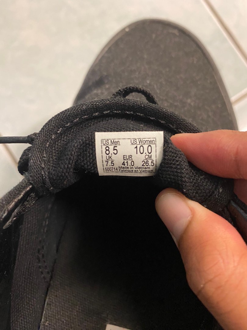 VANS BLACK SHOES Men s Fashion Footwear Sneakers on Carousell