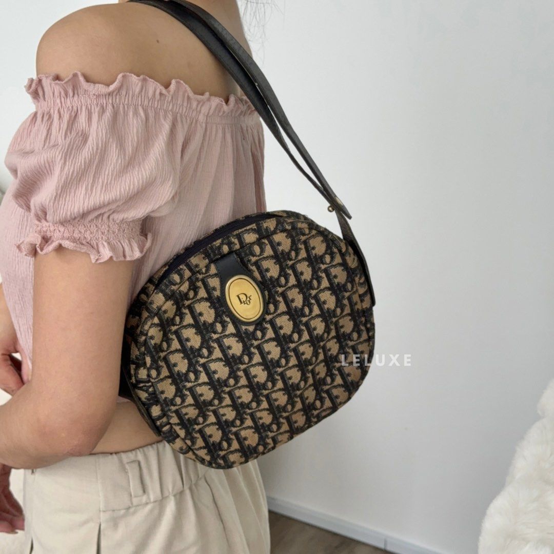 Dior monogram hot sale crossbody bag