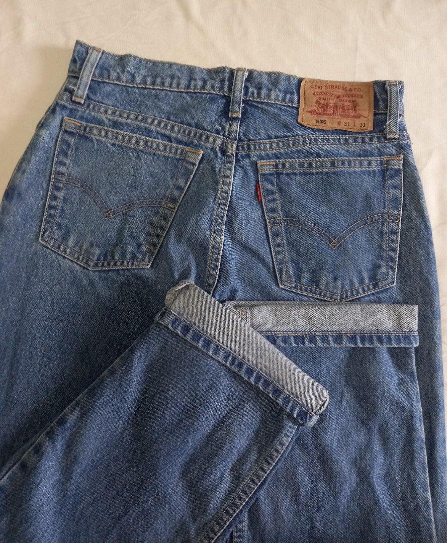 Levis 535 top