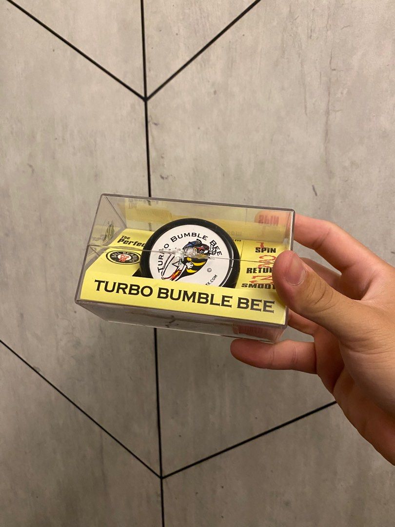 Vintage Turbo Bumble Bee Yoyo, Hobbies & Toys, Toys & Games on Carousell
