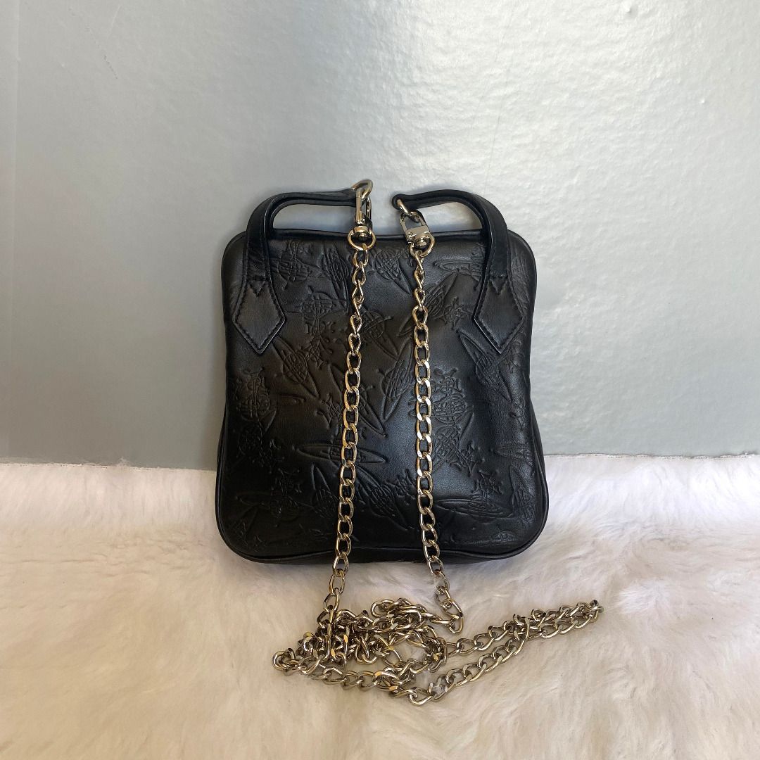 Vivienne westwood orb on sale logo cross body bag