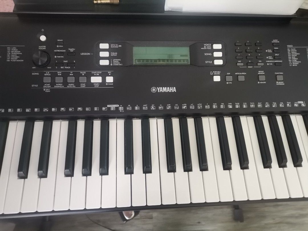 Yamaha portable keyboard PSREW310 with stand, Hobbies & Toys, Music