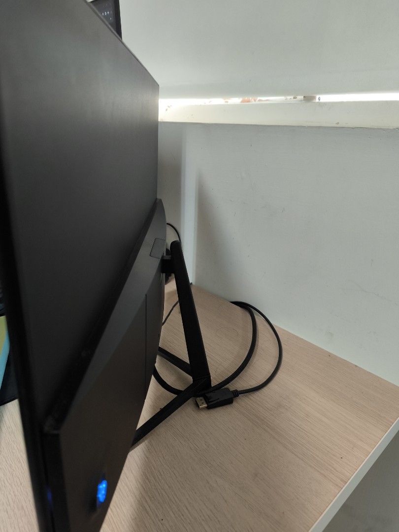 【Yunmeihang】24吋電競螢幕 full hd 144hz, 電腦及科技產品, 電腦周邊產品, LCD 螢幕在旋轉拍賣