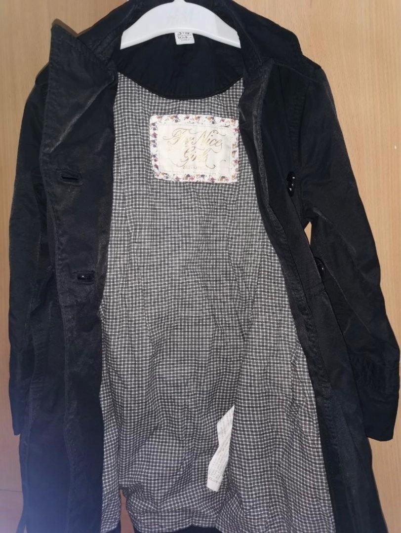 Zara girls black trench coat, Babies & Kids, Babies & Kids Fashion on