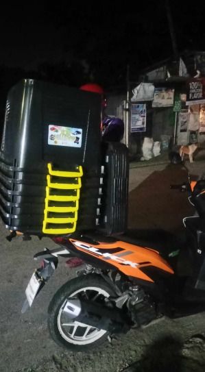 143L BIG STORAGE BOXES - To Panay QC (Category: Storage Boxes & Baskets) located in Quezon City. Submitted by uno_store (Listing ID 1266742010, Image 1). Description: ‼️ GRAND SUPER SALE 💯 ‼️ ‼️ STOCKABLE STORAGE 💯 ‼️ OPEN FOR BULK ORDERS Wholesale/Dealer/Supplier/Retailer PANG PERSONAL AT PANG NEGOSYO ✅ proof of delivery 💯 % ✅ 6 boxes 143L black storage boxes SOLD SOLD Bound to Panay Avenue QC! thank you po maam Cel till your next order po! ✅