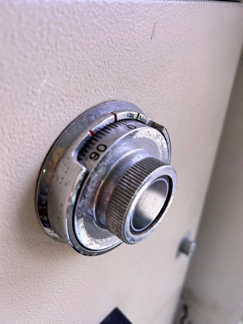 5ft Security Safe + [Share Mover Cost], Furniture & Home Living