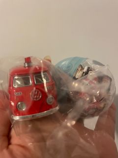 日本小車扭蛋，紅色重複