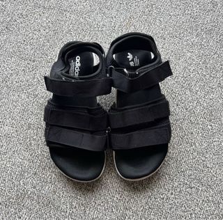 Adidas adilatte sandal black white
