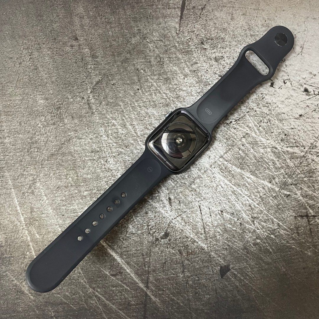 Space grey hot sale series 5