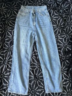 (Category: ) located in . Submitted by _anythingtosell (Listing ID 1266699180, Image 1). Description: .