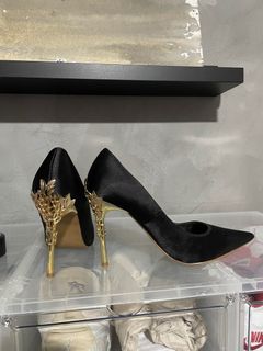 Gold and hotsell black stilettos