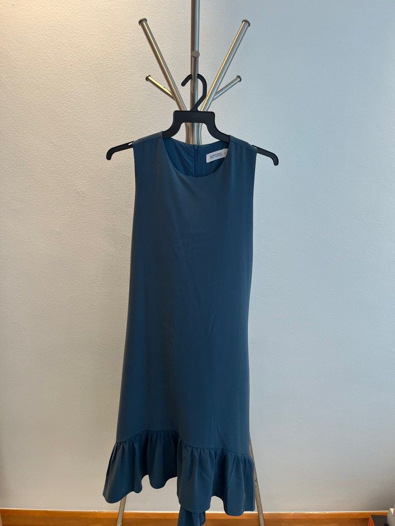 Asymmetrical store swing dress
