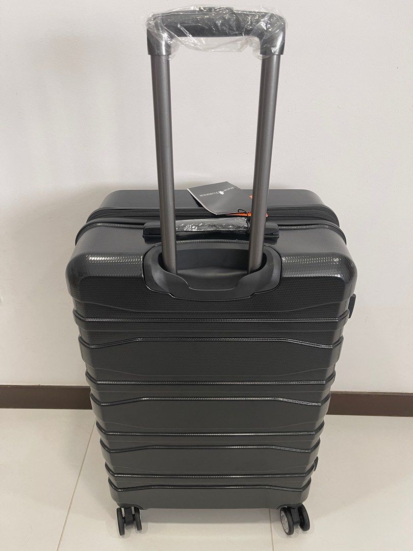 New yorker luggage 28 inch top