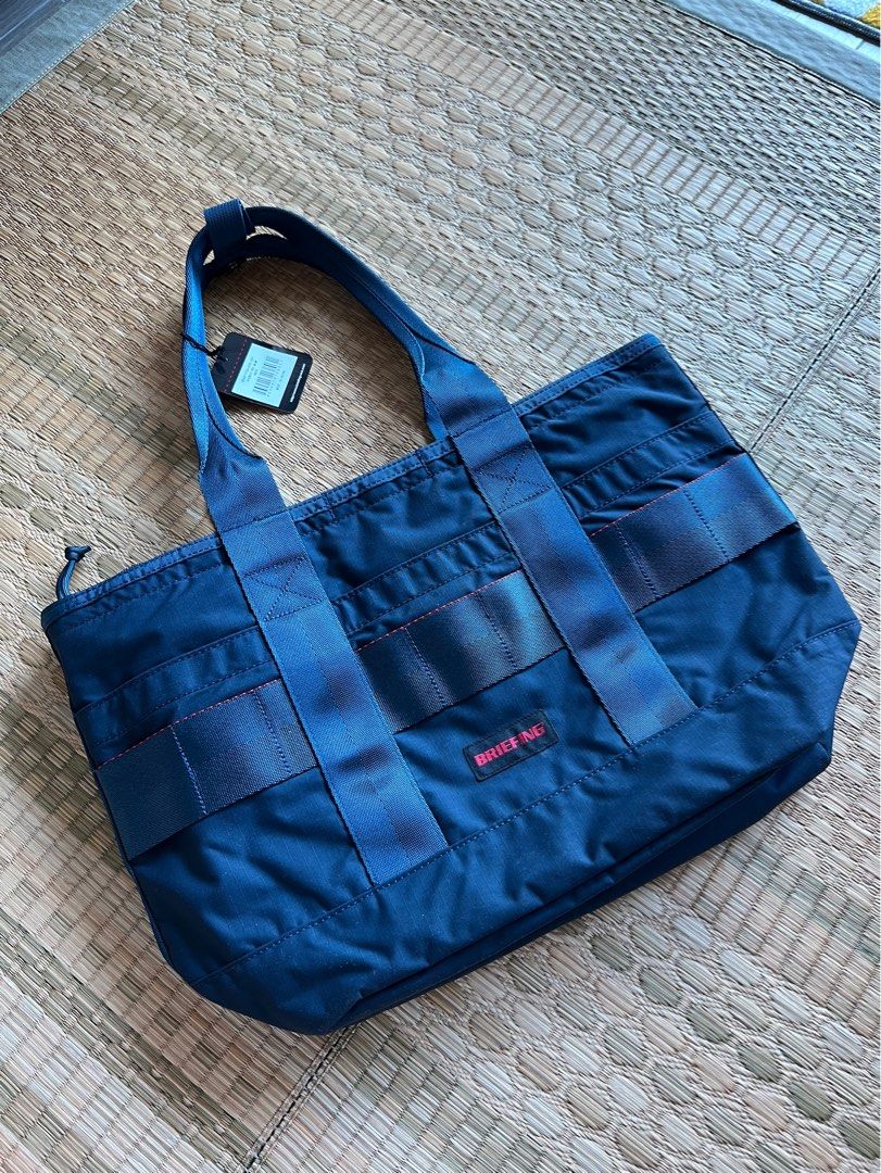 Briefing Discrete Tote SM MW, 名牌, 手袋及銀包- Carousell