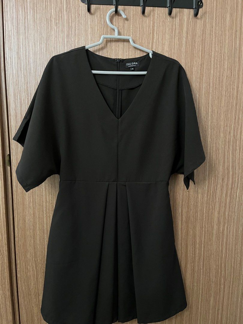 Casual black clothes store