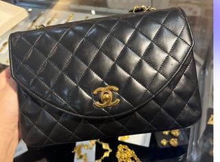 Chanel Vintage Timeless CC Shoulder Pochette in Beige Caviar 24k GHW,  Luxury, Bags & Wallets on Carousell