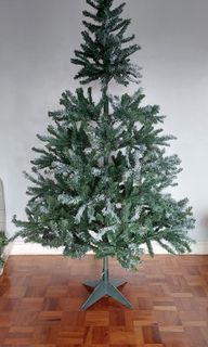 Christmas tree 7Ft