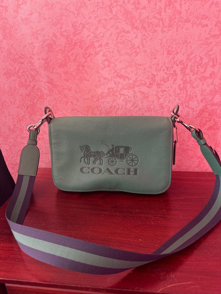 Jes messenger coach best sale bag
