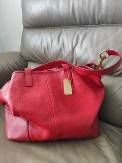 Chelsea hobo 32 coach on sale