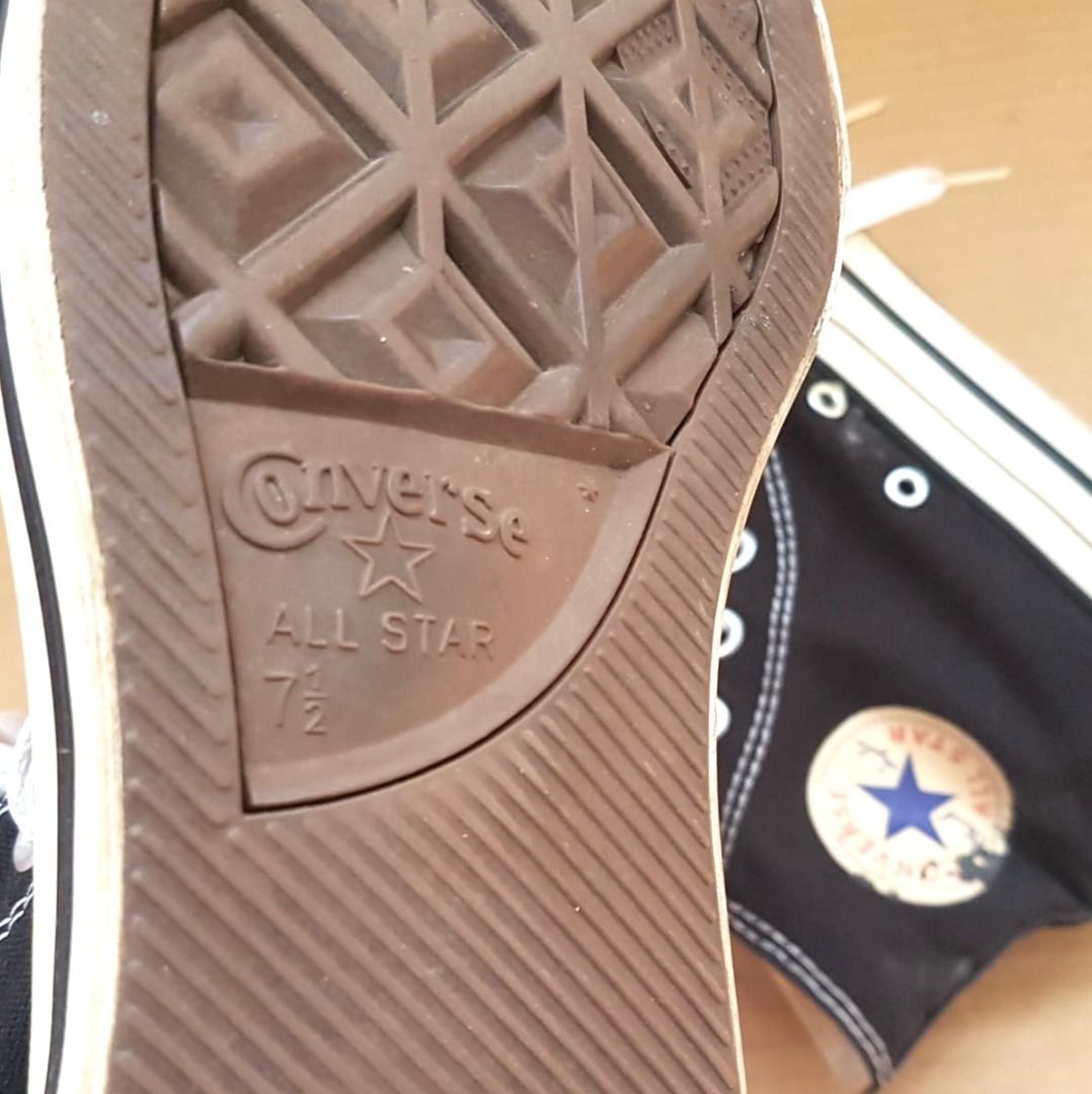 Converse All Star Sneakers Cult Streetwear Black High Top Shoes US 7.5 EU 40.5 Travel in Style Old Skool Original Sports Gear Active
