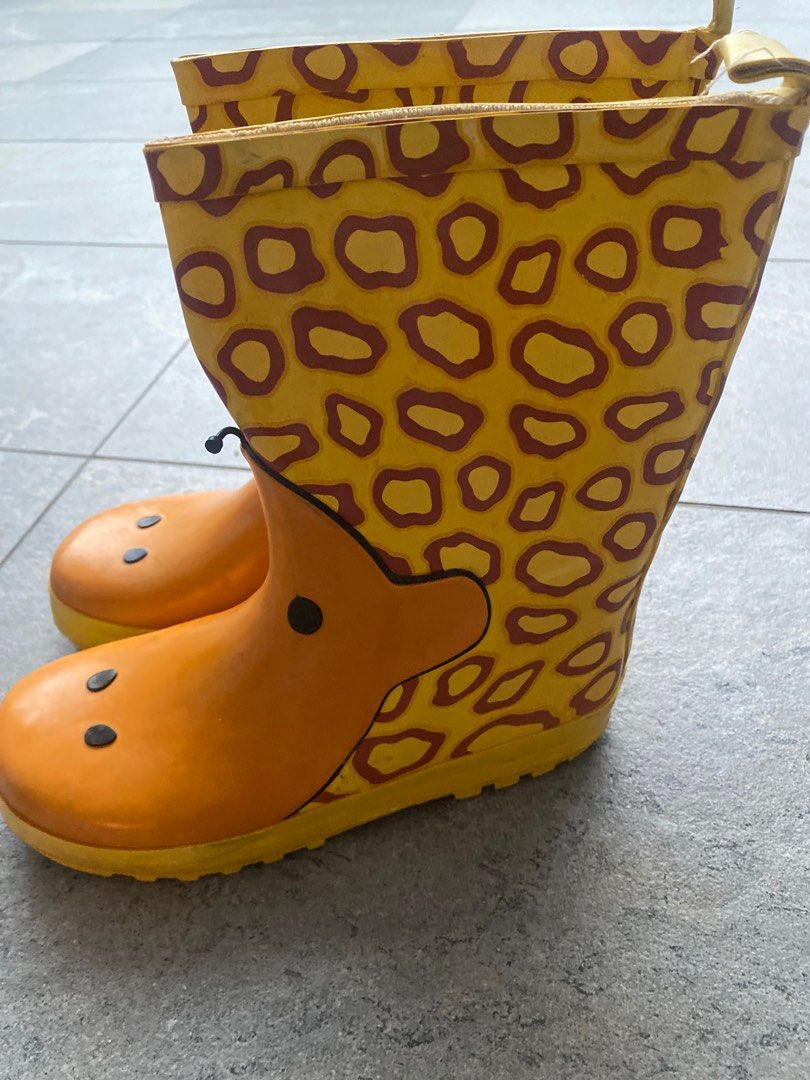 Wellington boot shoes store