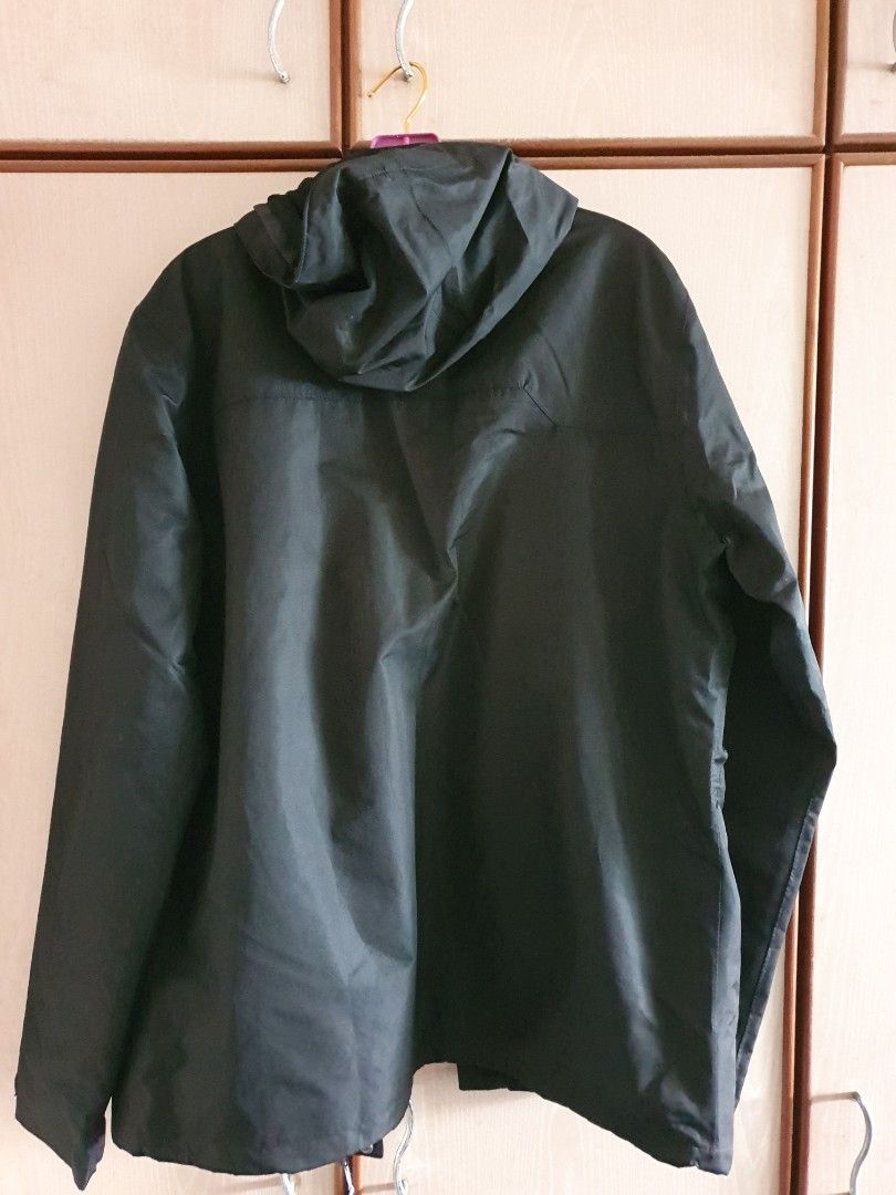 Quechua Decathlon rain jacket L size, Motorcycles, Motorcycle Apparel