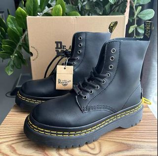 Affordable doc martens store
