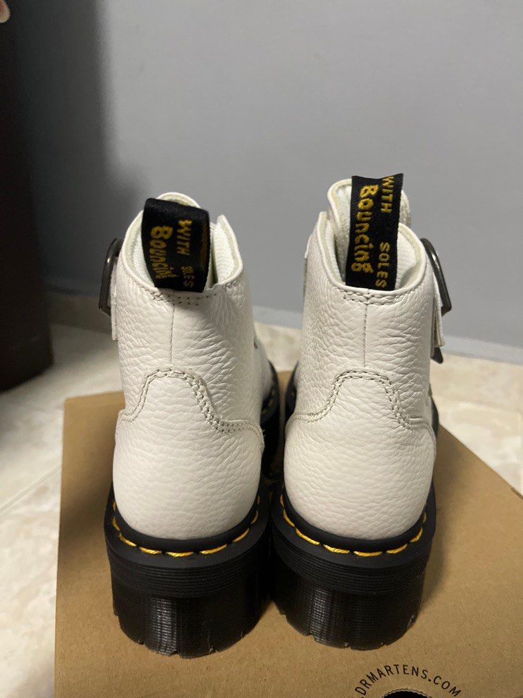 White outlet martens boots
