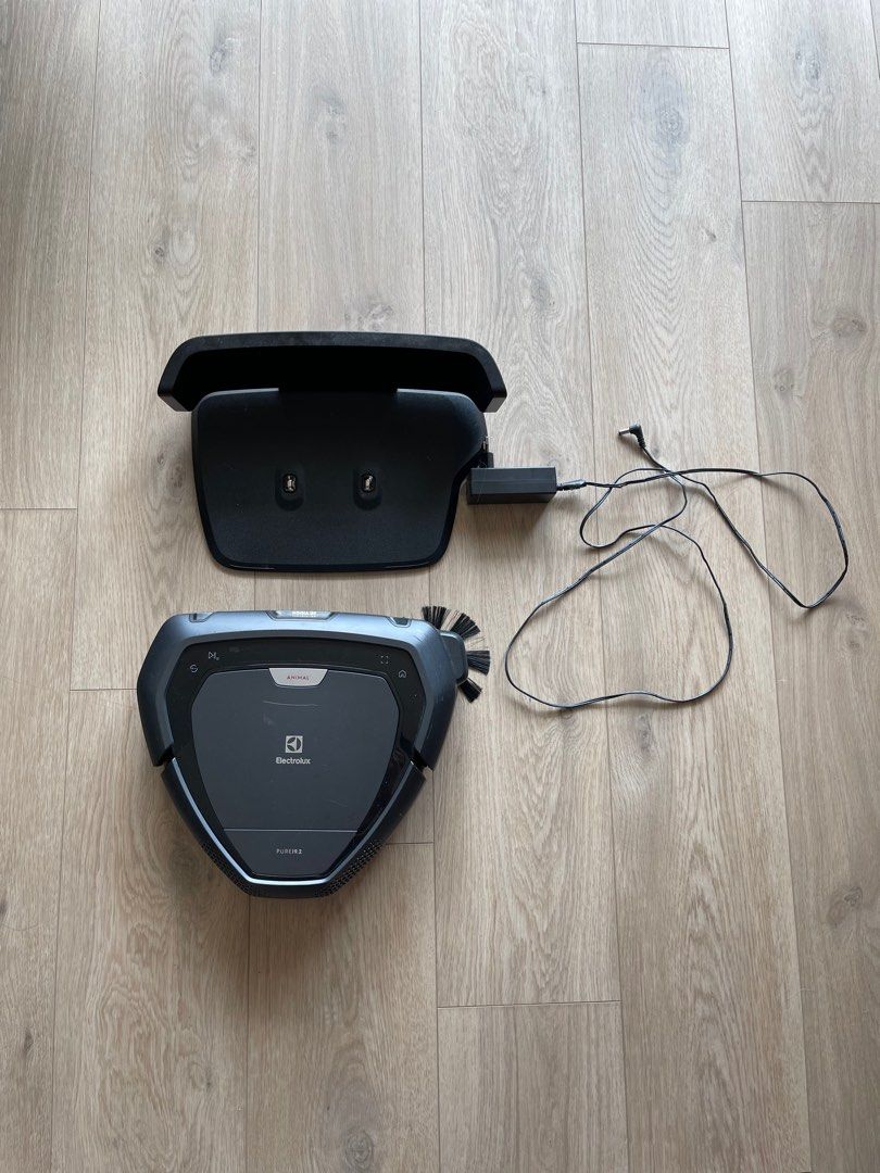 Electrolux PURE i9.2 vacuum robot, TV & Home Appliances, Vacuum Cleaner