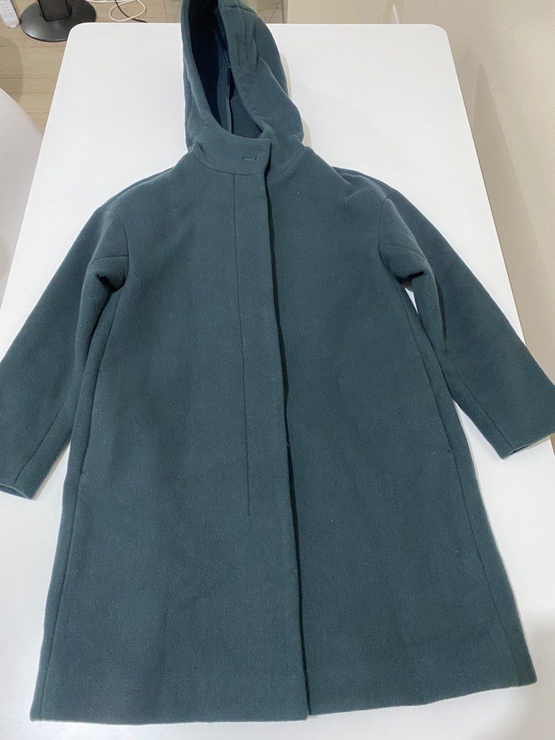 Emerald green (Category: Coats, Jackets and Outerwear) located in Quezon City. Submitted by cbake (Listing ID 1266760052, Image 2). Description: .