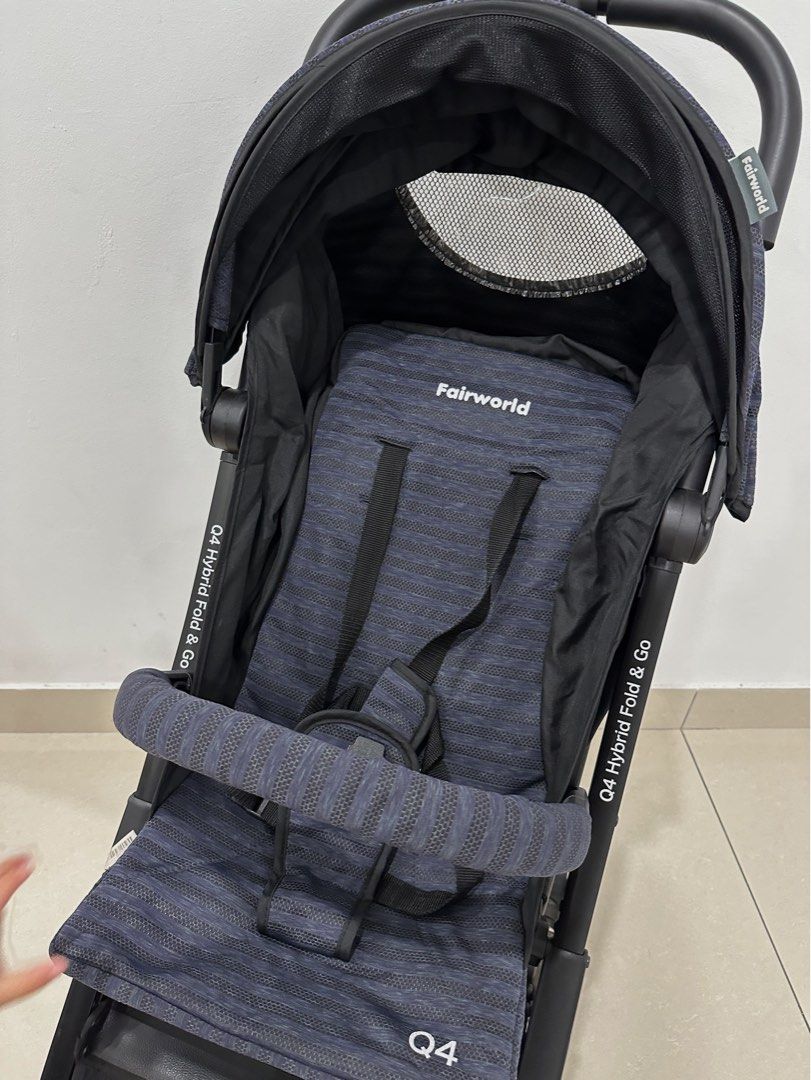 Fairworld Q4 Fold Go Stroller