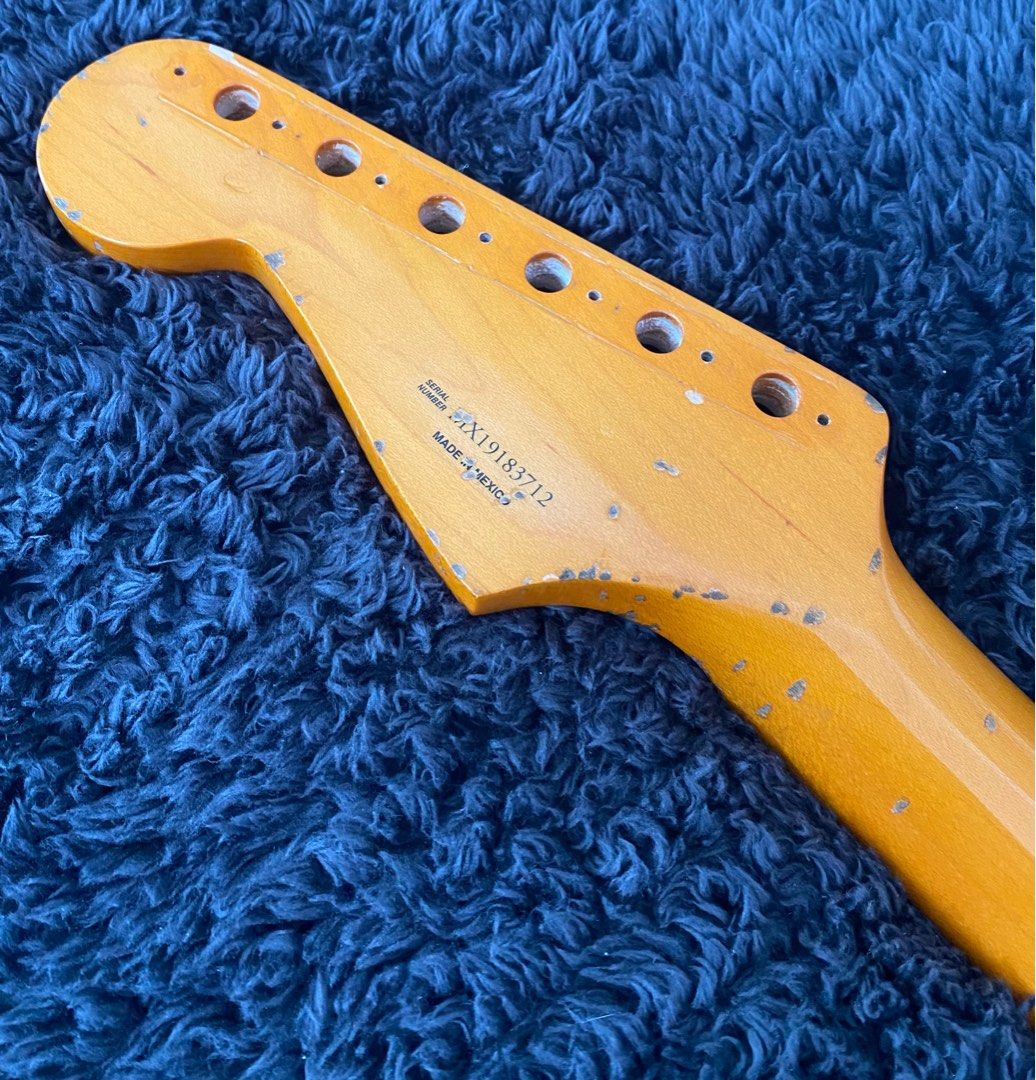 Fender Stratocaster Neck Classic Series ‘50’s Relic, Hobbies & Toys