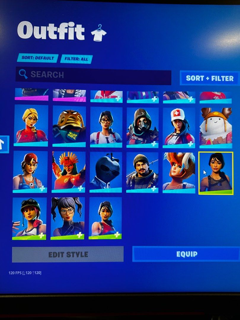 Fortnite | Conta fortnite com ikonik ,glow e set