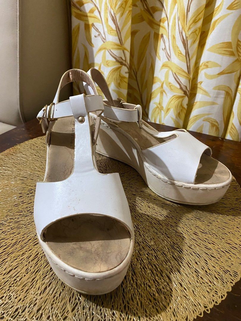 Gibi White Open Toe Sandals Size 7 Women s Fashion Footwear